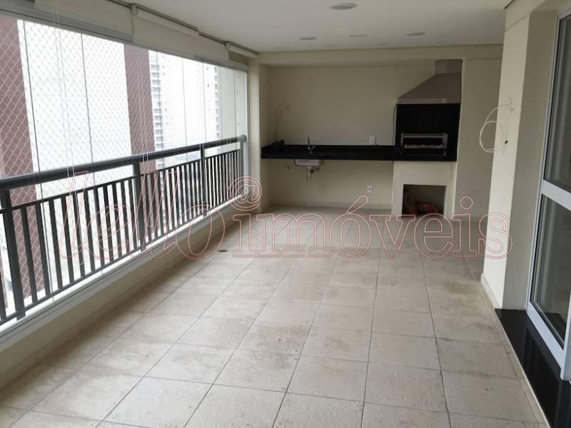 Apartamento à venda com 3 quartos, 176m² - Foto 1