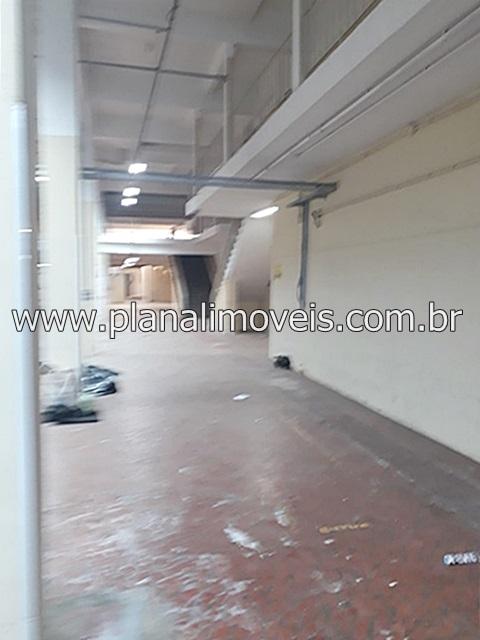 Depósito-Galpão-Armazém para alugar, 1000m² - Foto 3