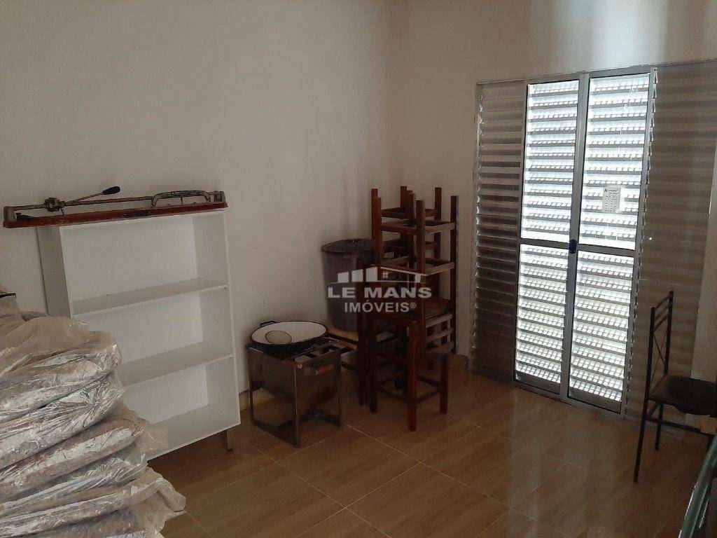 Casa à venda com 1 quarto, 120m² - Foto 12