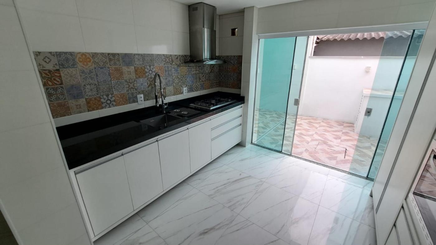 Casa para alugar com 3 quartos, 125m² - Foto 11