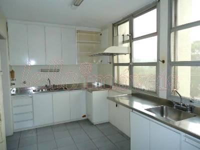 Apartamento à venda com 3 quartos, 217m² - Foto 4