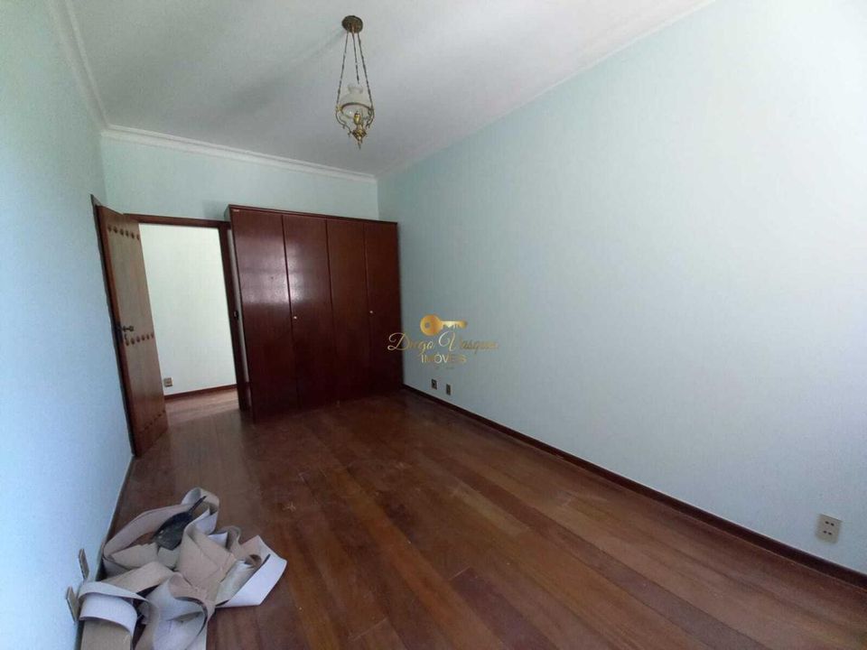 Casa de Condomínio à venda com 5 quartos, 212m² - Foto 22