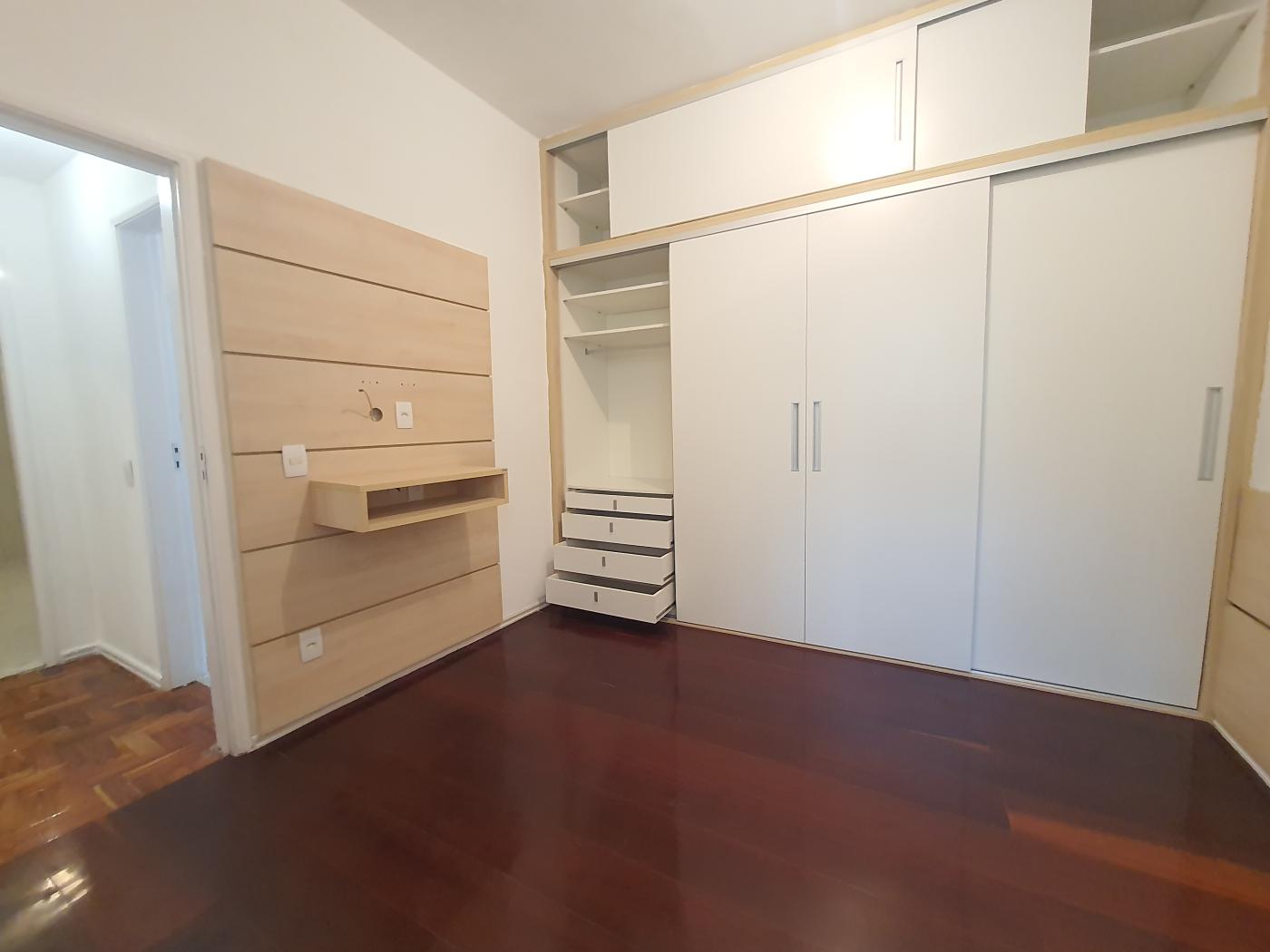 Apartamento à venda com 2 quartos, 57m² - Foto 4