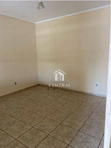 Casa à venda com 2 quartos, 95m² - Foto 11