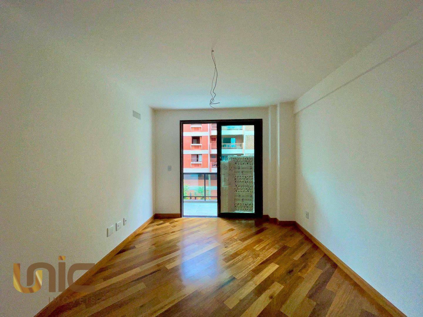 Apartamento à venda com 3 quartos, 138m² - Foto 9