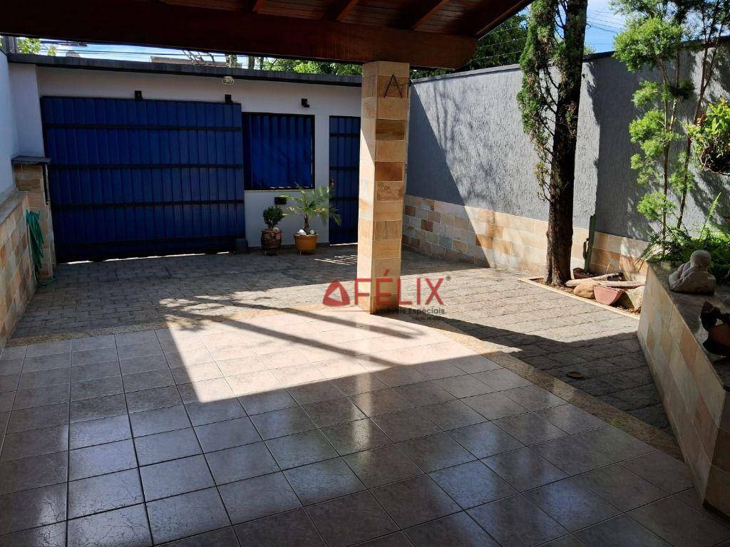 Casa à venda com 3 quartos, 100m² - Foto 2