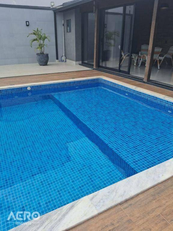 Casa à venda com 3 quartos, 231m² - Foto 32