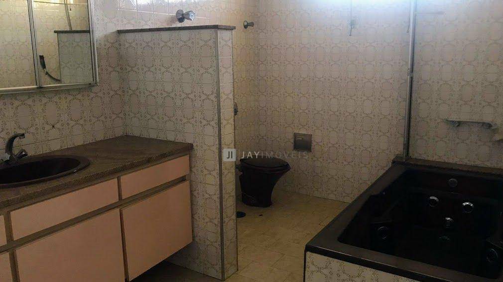 Casa à venda com 4 quartos, 300m² - Foto 21