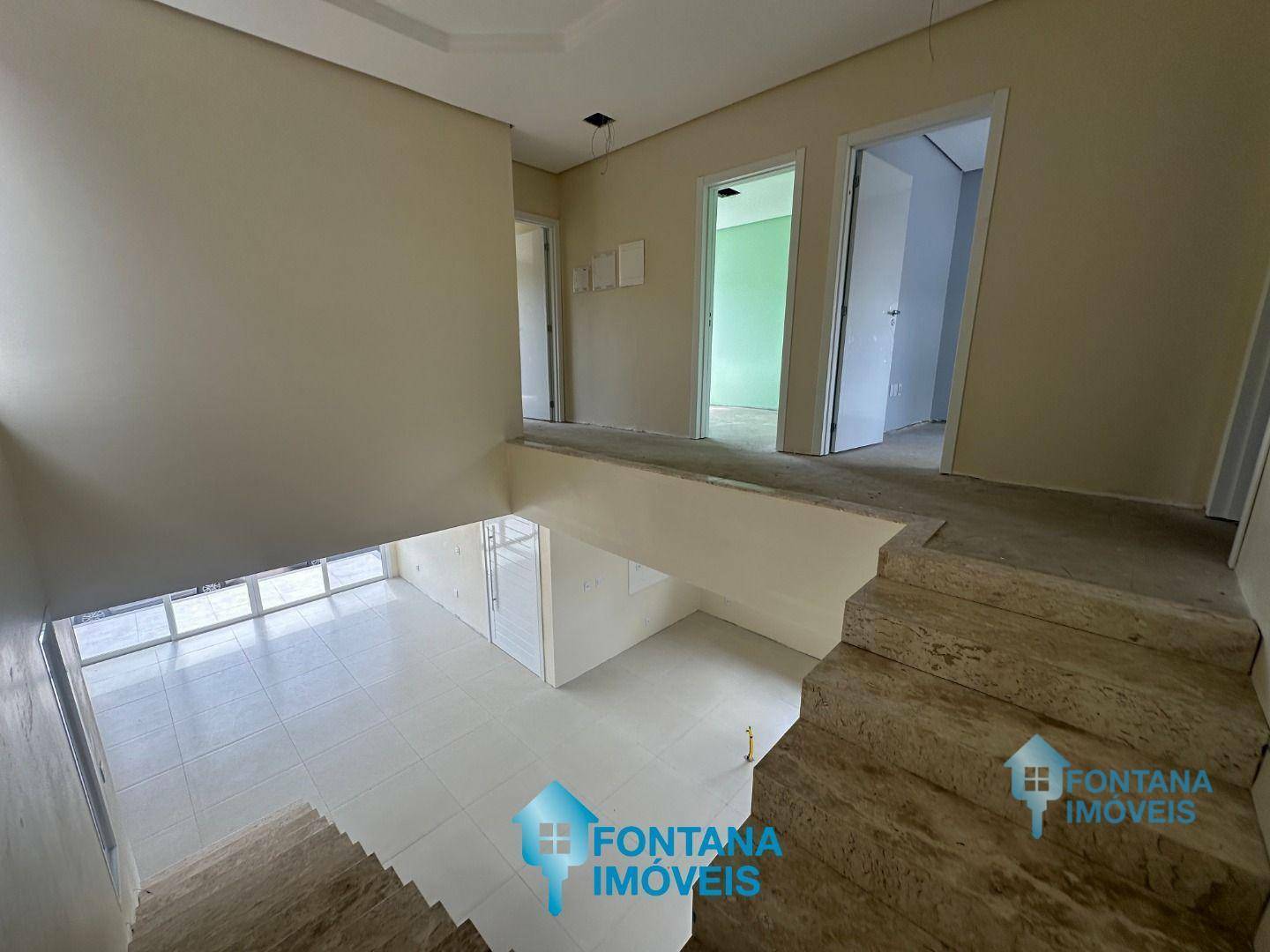 Casa à venda com 4 quartos, 240m² - Foto 12