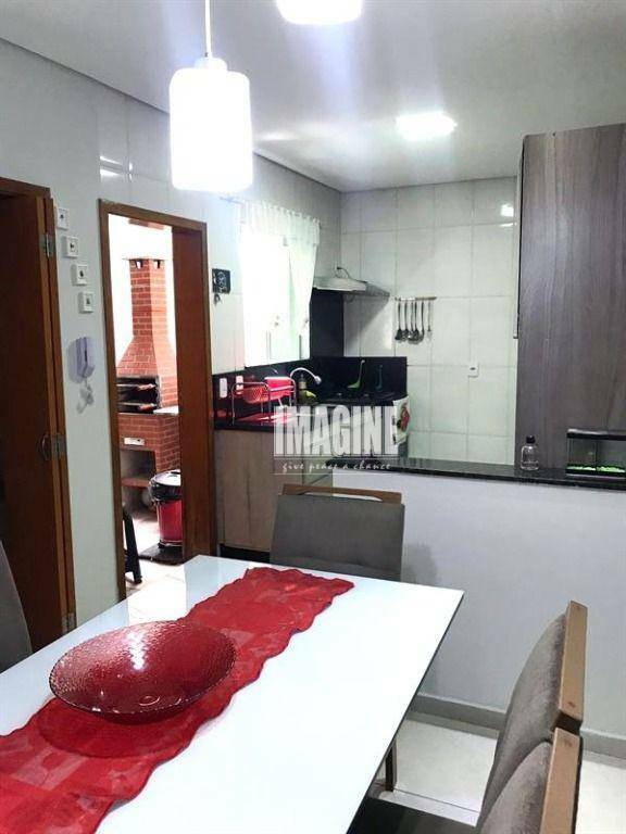 Sobrado à venda com 3 quartos, 128m² - Foto 4