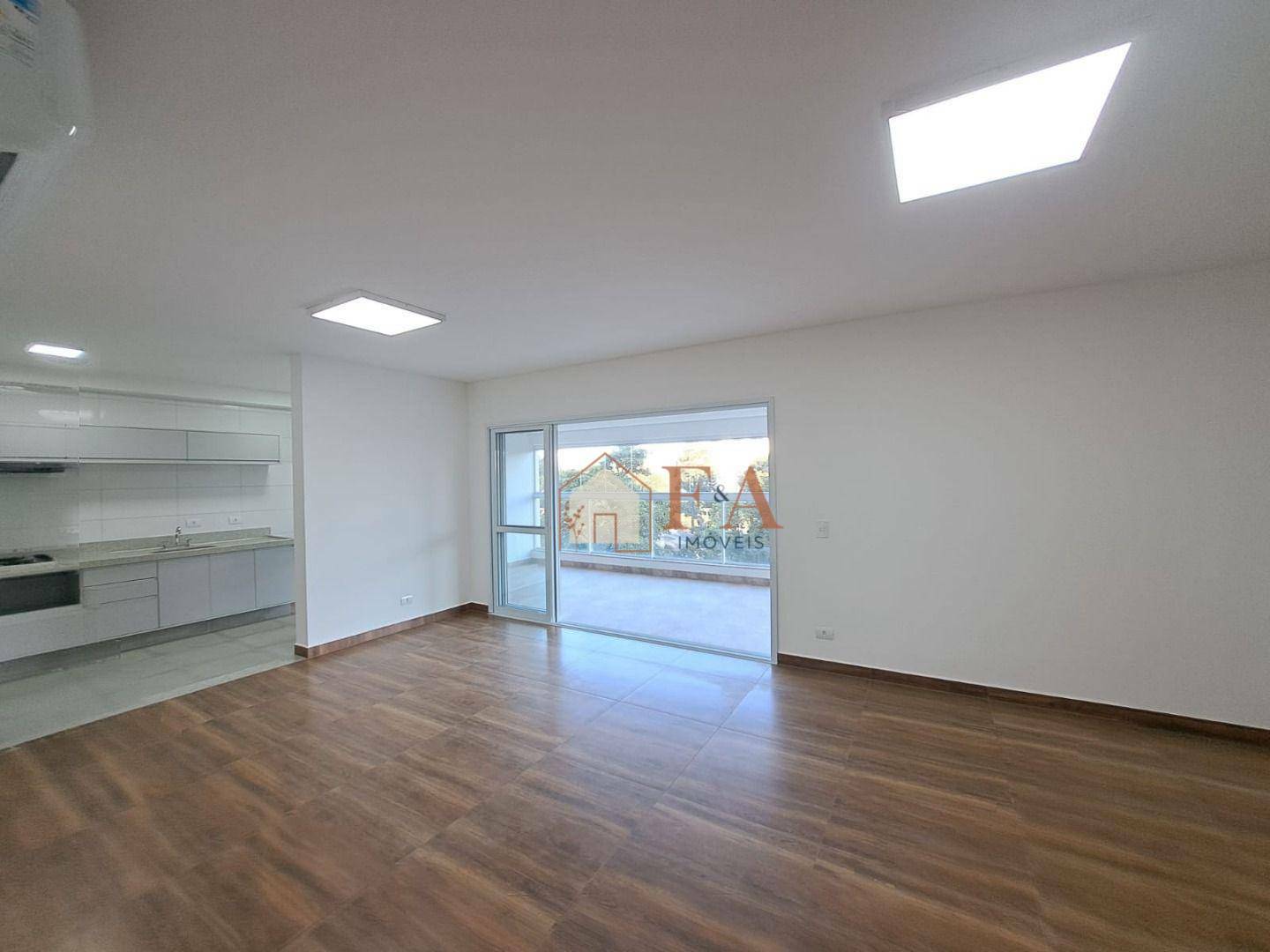 Apartamento à venda com 3 quartos, 140m² - Foto 7