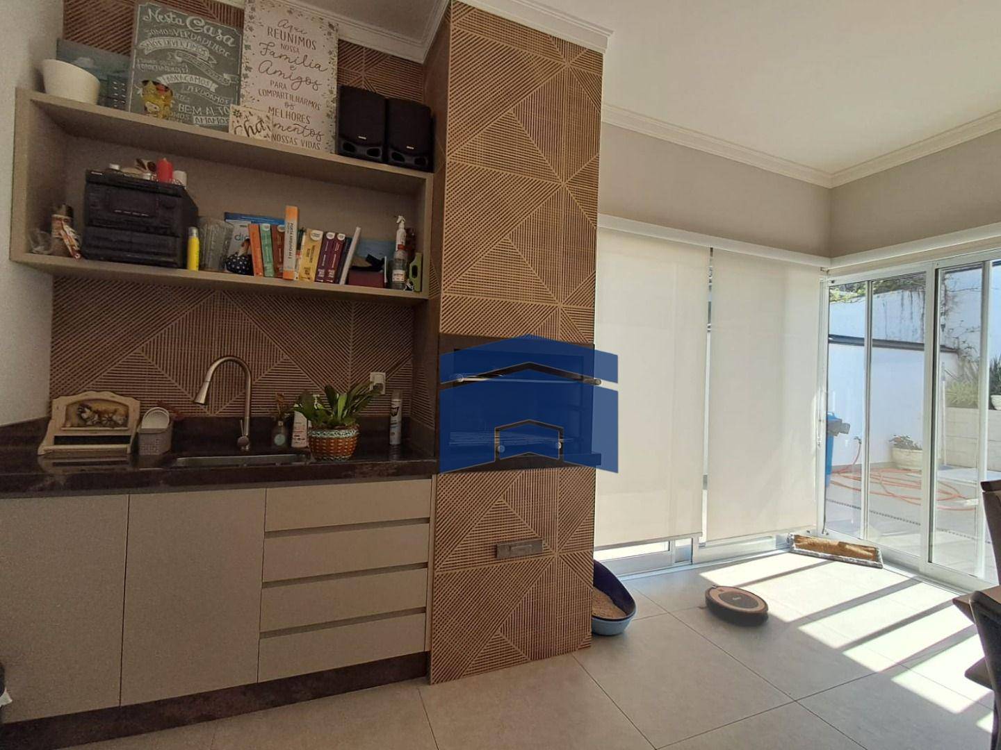 Casa de Condomínio à venda e aluguel com 3 quartos, 200m² - Foto 7