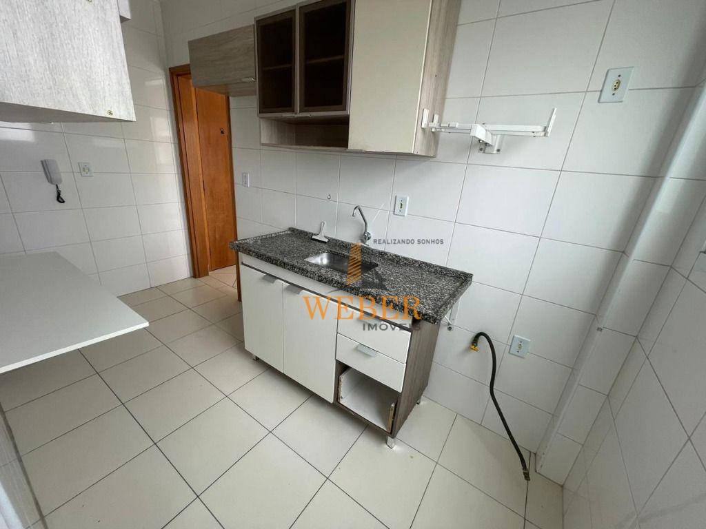 Apartamento à venda com 2 quartos, 60m² - Foto 17