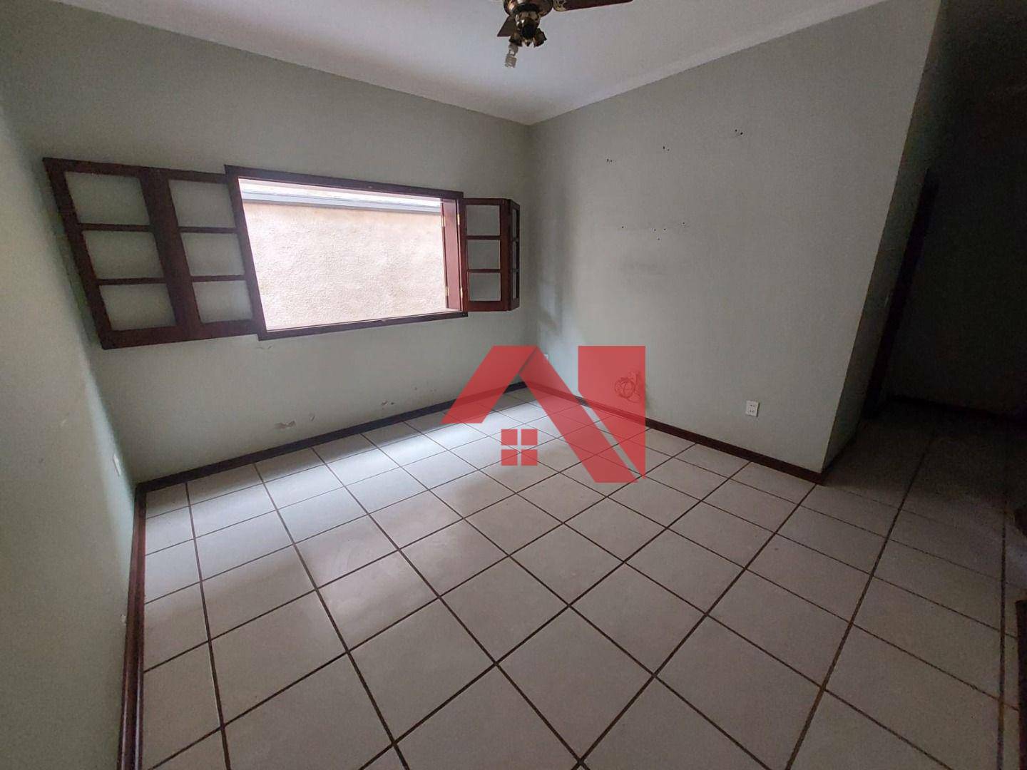 Casa à venda com 3 quartos, 314m² - Foto 10