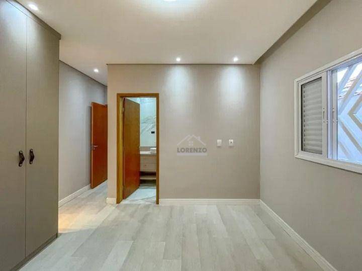 Casa à venda com 3 quartos, 216m² - Foto 31