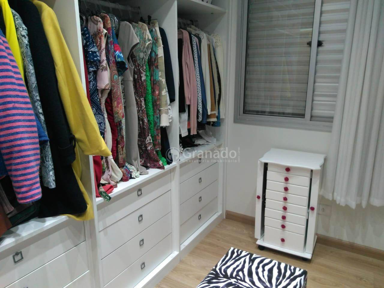 Apartamento à venda com 3 quartos, 76m² - Foto 12