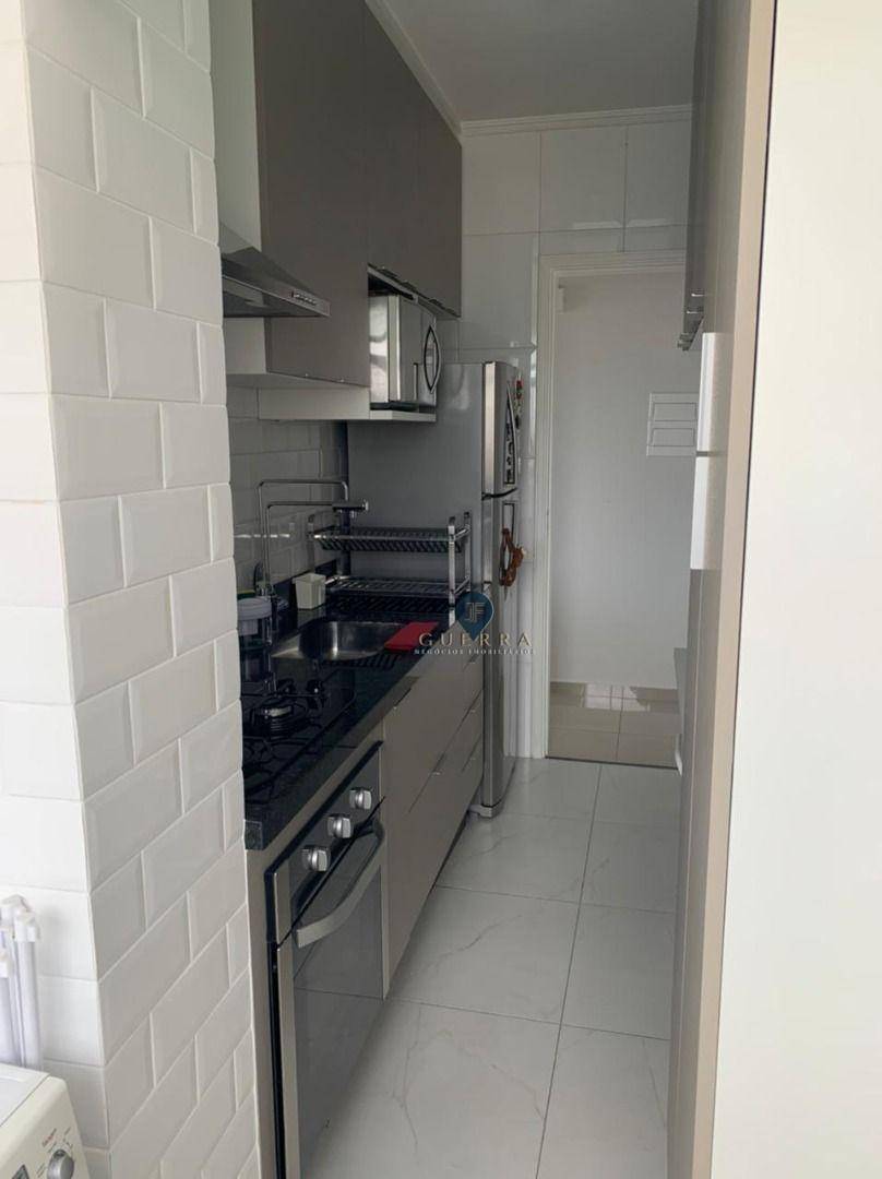 Apartamento para alugar com 2 quartos, 50m² - Foto 12