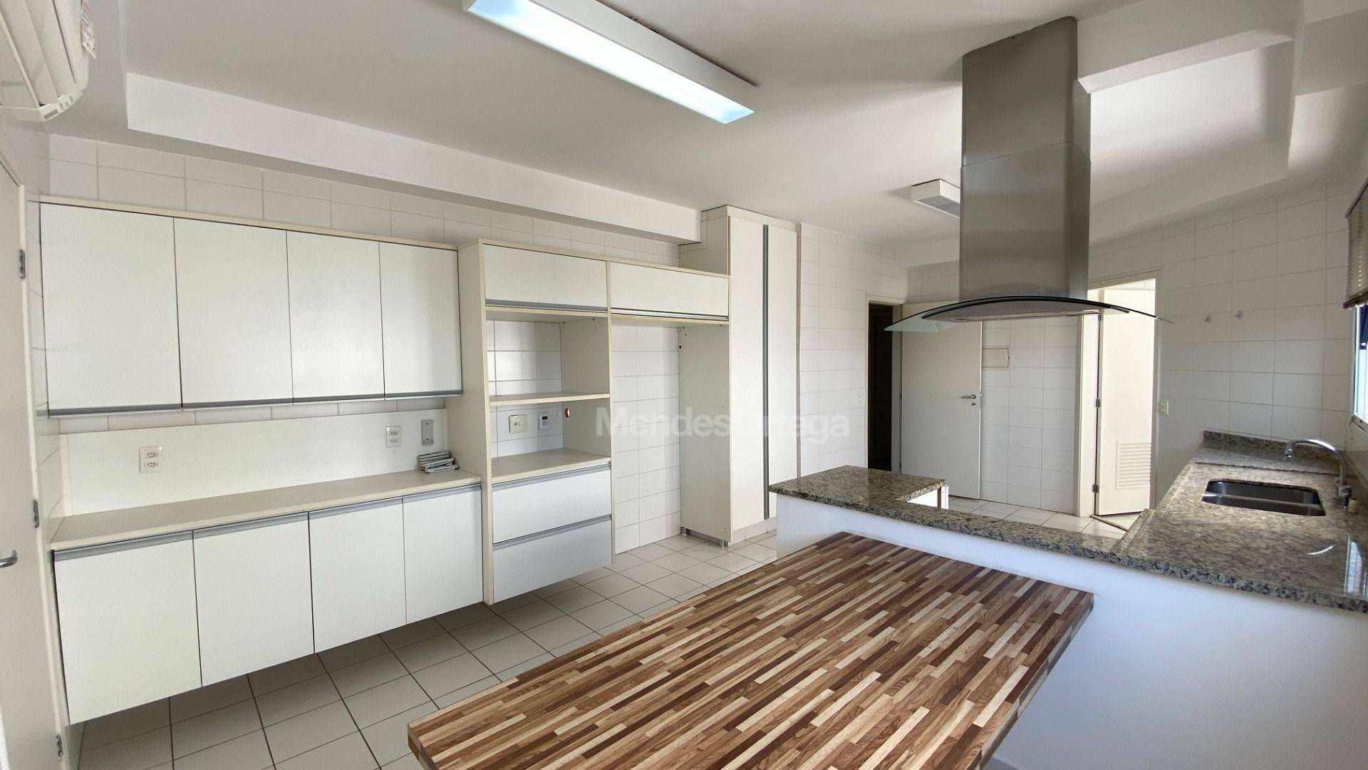 Apartamento à venda com 3 quartos, 236m² - Foto 21