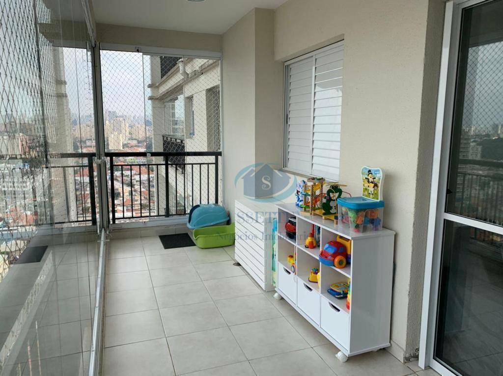 Apartamento à venda com 2 quartos, 68m² - Foto 1