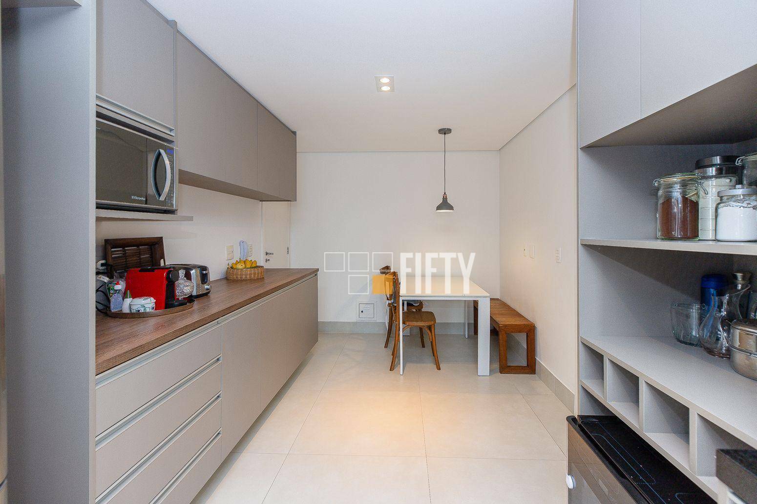 Apartamento para alugar com 4 quartos, 209m² - Foto 23