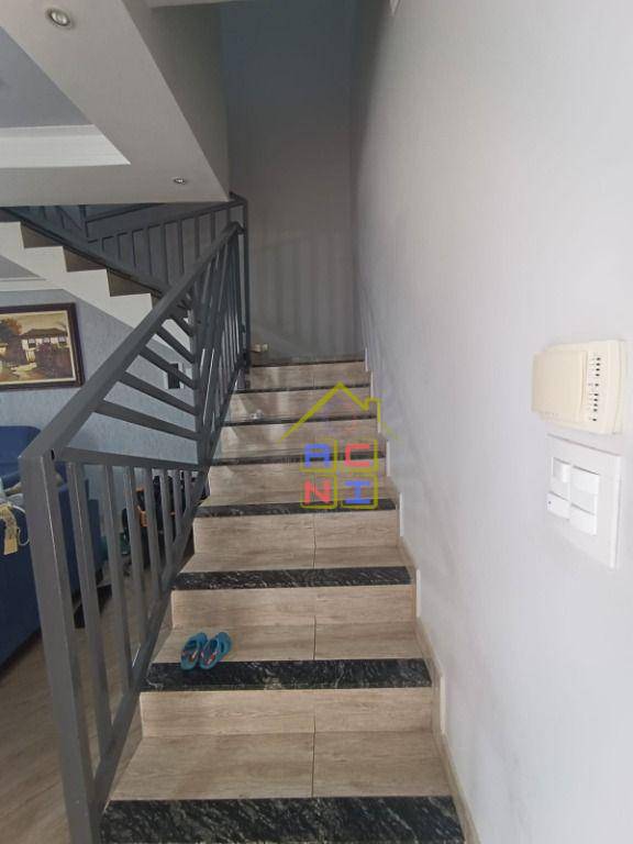 Sobrado à venda e aluguel com 3 quartos, 180m² - Foto 12