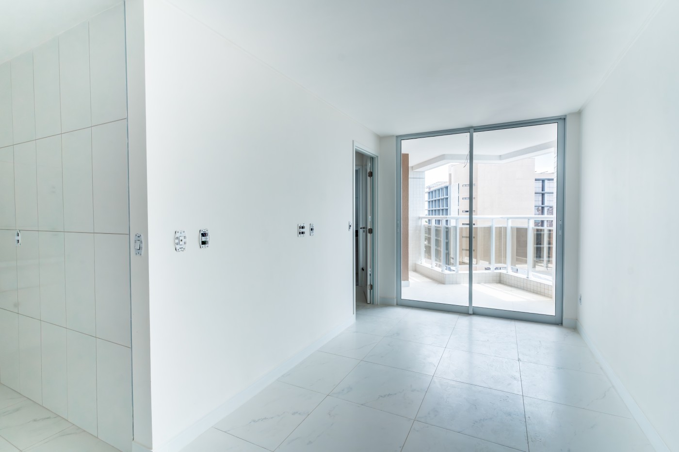 Apartamento à venda com 1 quarto, 38m² - Foto 2