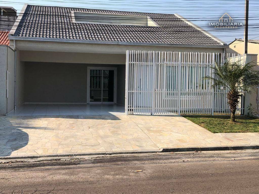 Casa à venda com 3 quartos, 244m² - Foto 3