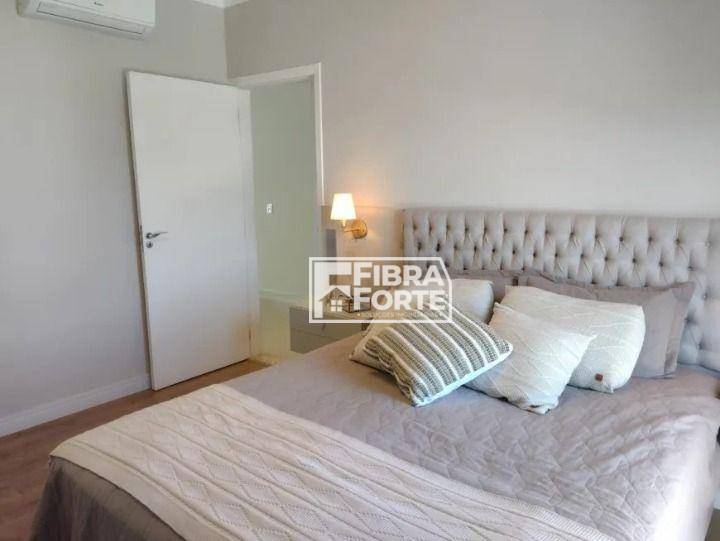 Casa de Condomínio à venda com 3 quartos, 228m² - Foto 13