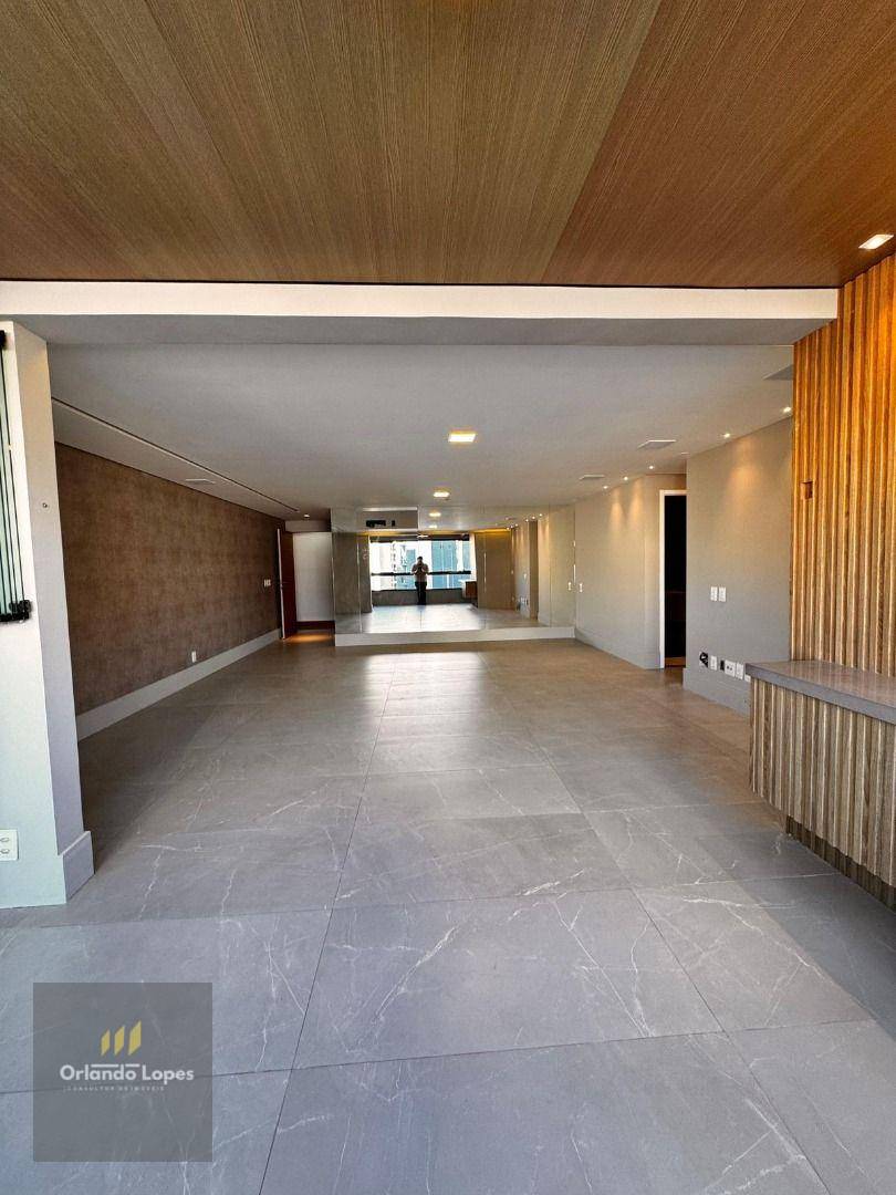 Apartamento, 3 quartos, 150 m² - Foto 2