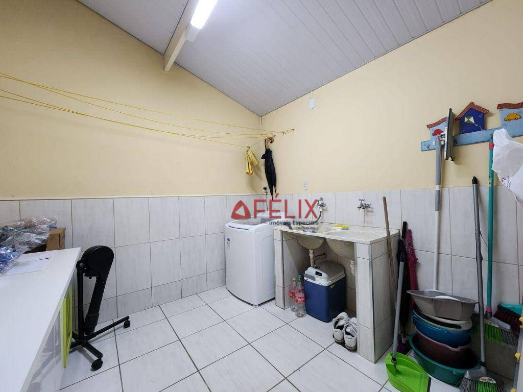 Sobrado à venda com 3 quartos, 215m² - Foto 9