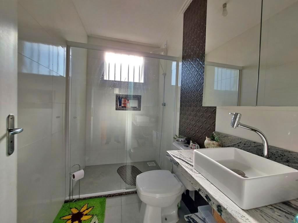 Casa à venda com 2 quartos, 73m² - Foto 10