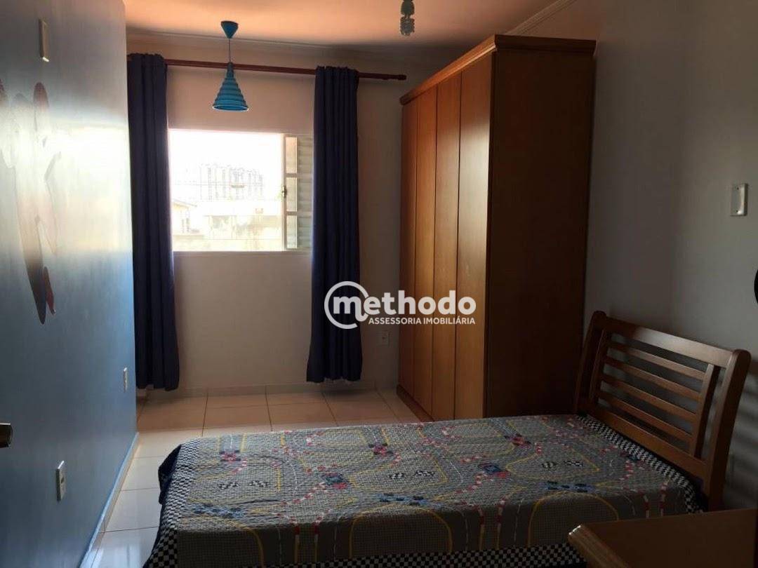 Casa à venda com 3 quartos, 200m² - Foto 12