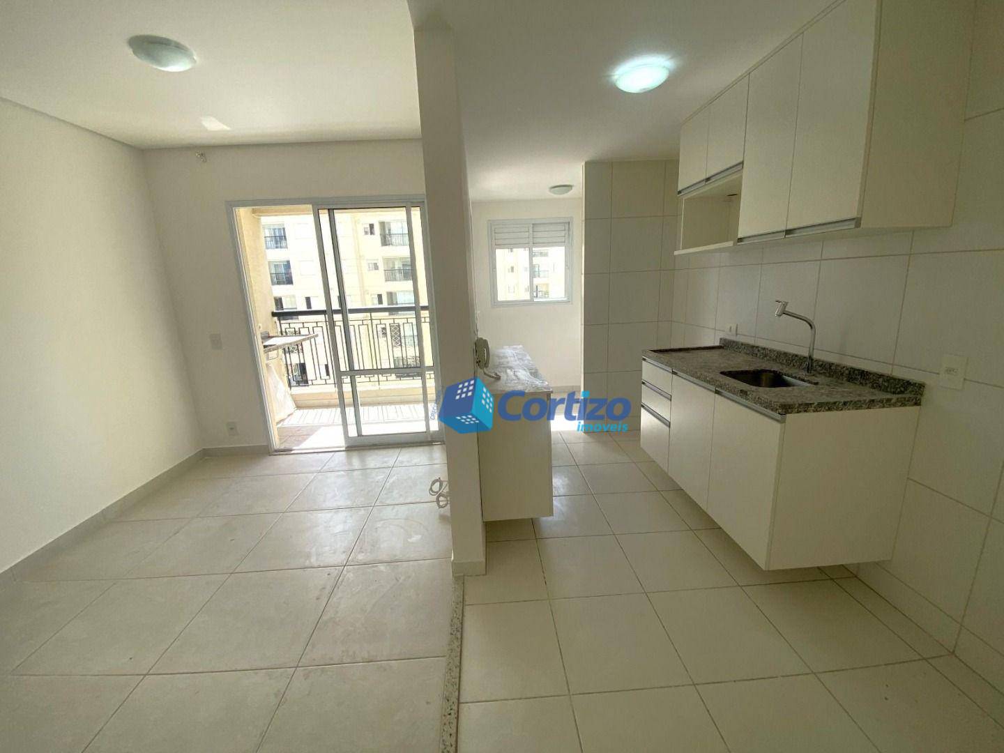 Apartamento à venda com 2 quartos, 56m² - Foto 2