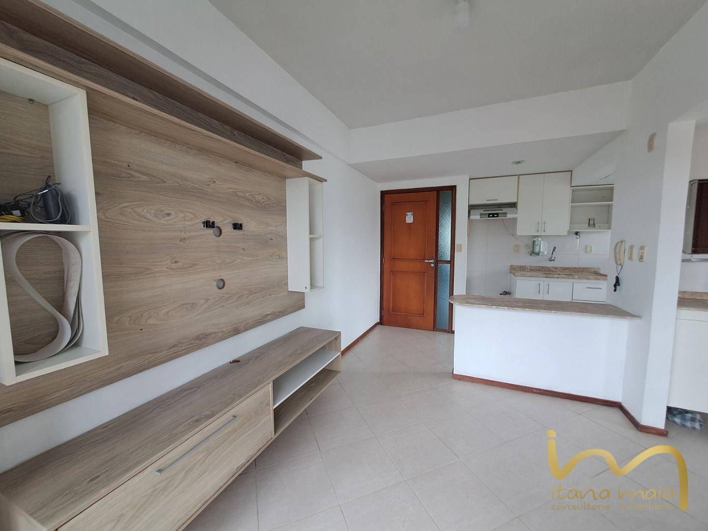 Apartamento à venda com 1 quarto, 45m² - Foto 2