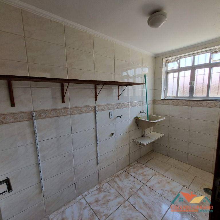 Apartamento para alugar com 3 quartos, 140m² - Foto 7