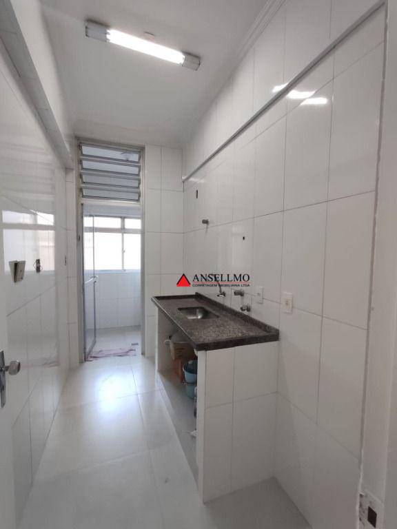 Apartamento para alugar com 3 quartos, 65m² - Foto 4