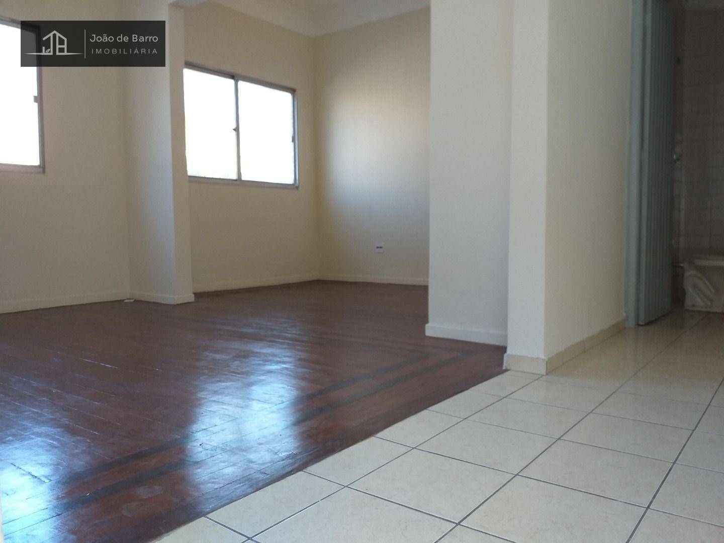 Sobrado à venda com 3 quartos, 200m² - Foto 2