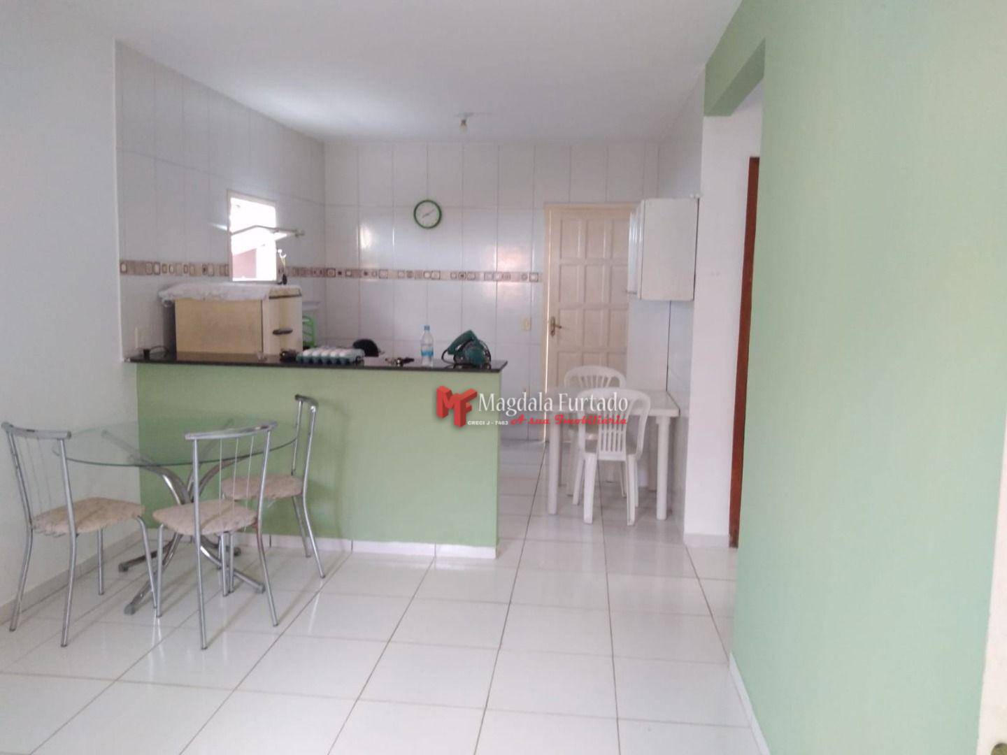 Casa à venda com 2 quartos, 55m² - Foto 1