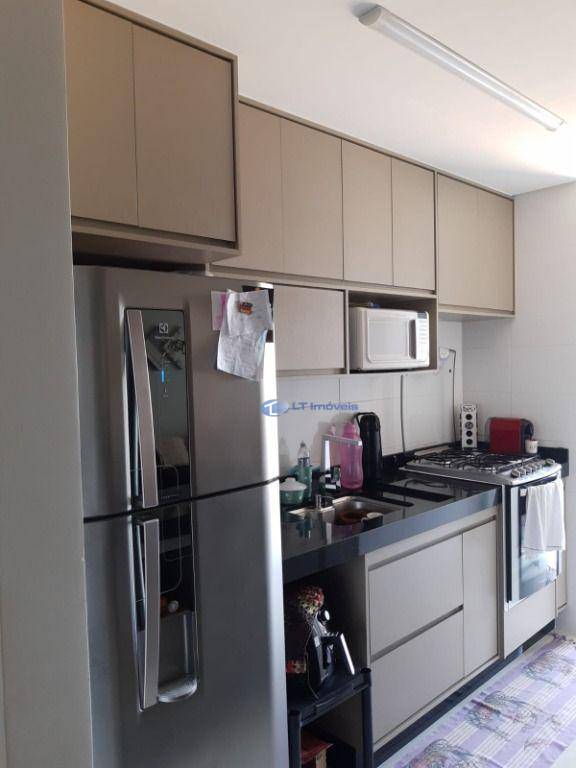 Apartamento à venda com 2 quartos, 65m² - Foto 3