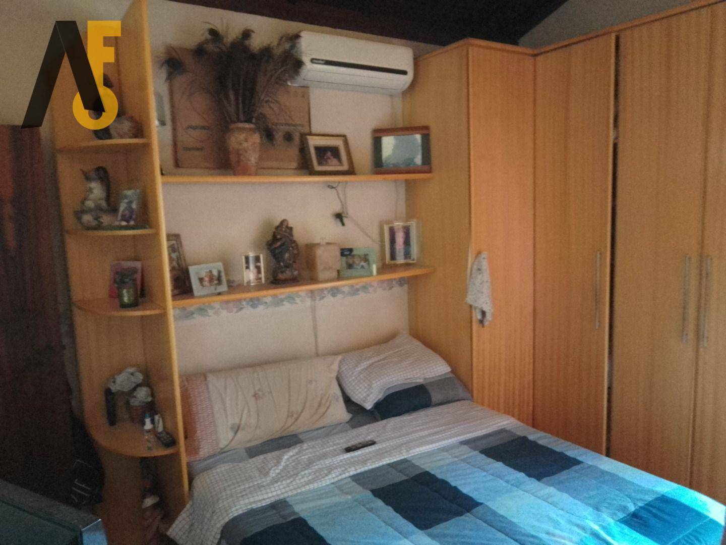 Casa à venda com 4 quartos, 240m² - Foto 30