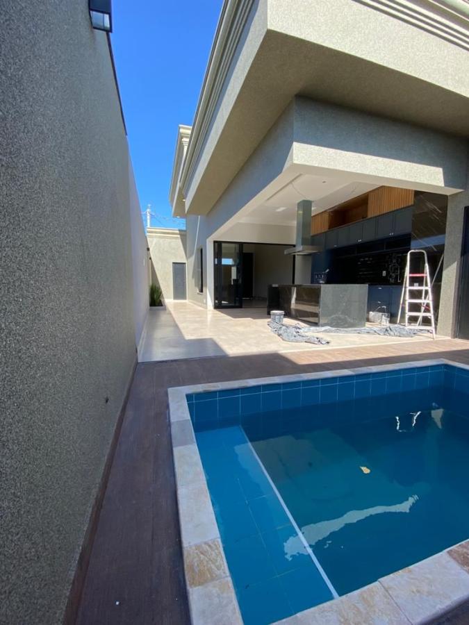 Casa à venda com 3 quartos, 165m² - Foto 3