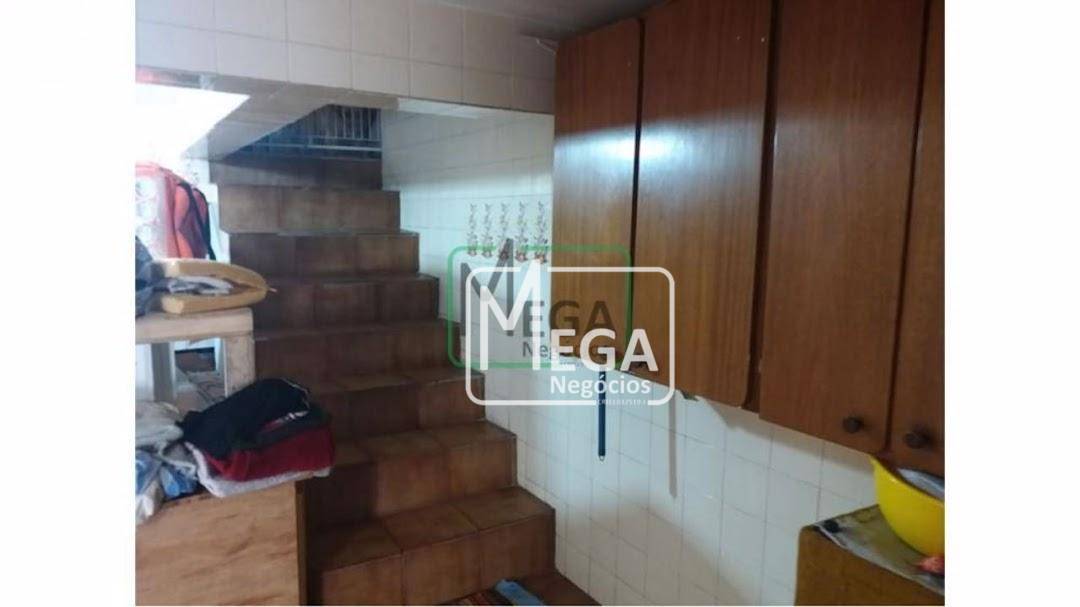 Casa à venda com 3 quartos, 180m² - Foto 8