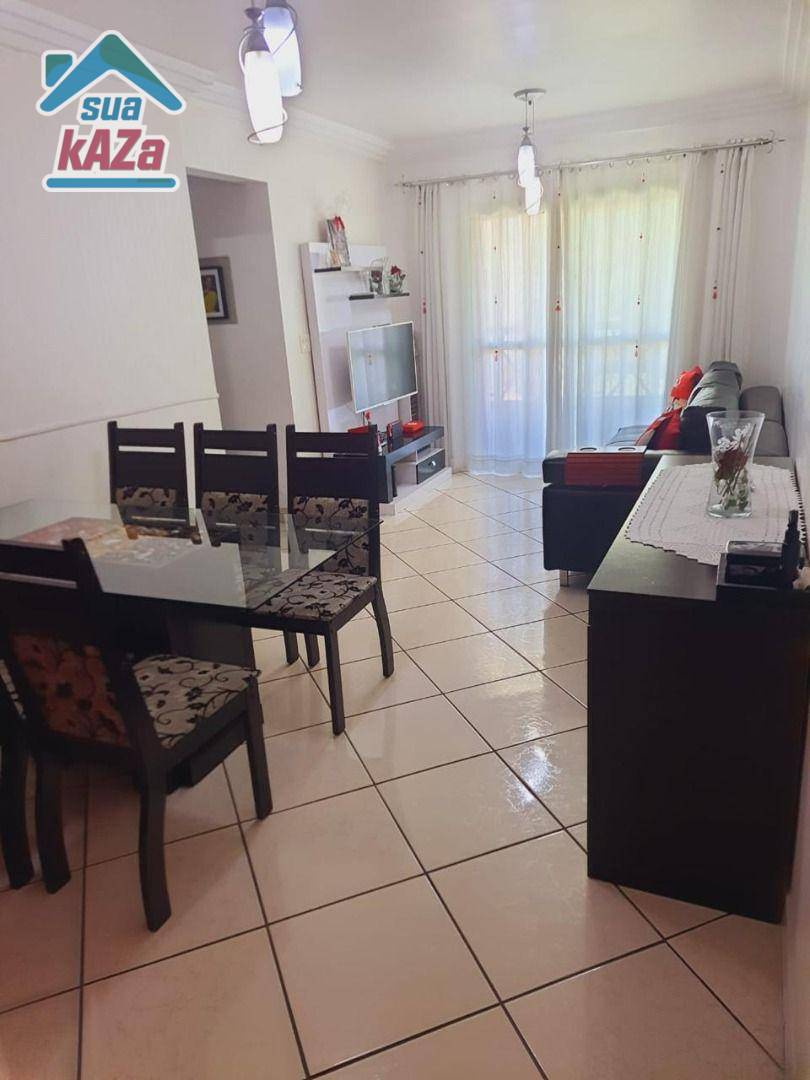 Apartamento à venda com 2 quartos, 70m² - Foto 3