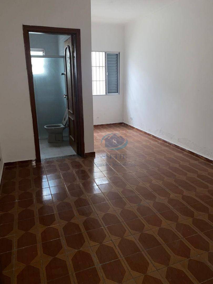 Casa para alugar com 4 quartos, 315m² - Foto 5