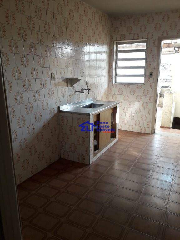 Sobrado à venda com 2 quartos, 140m² - Foto 14