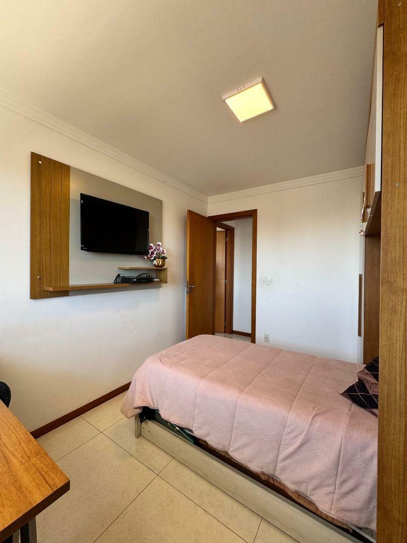 Apartamento à venda com 2 quartos, 70m² - Foto 7