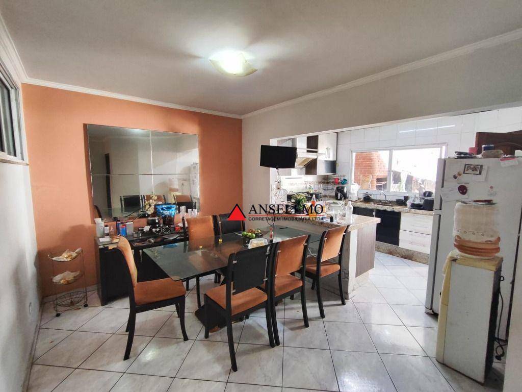 Sobrado à venda e aluguel com 4 quartos, 300m² - Foto 17