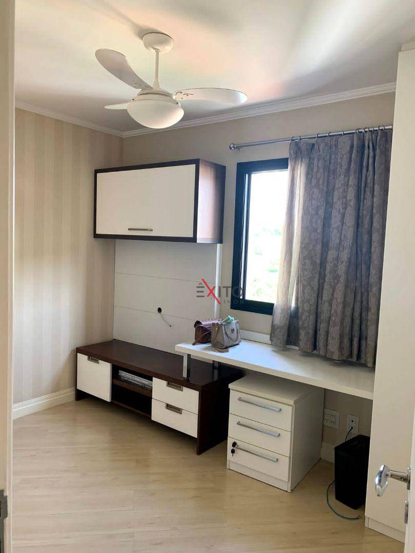 Apartamento à venda com 3 quartos, 75m² - Foto 4