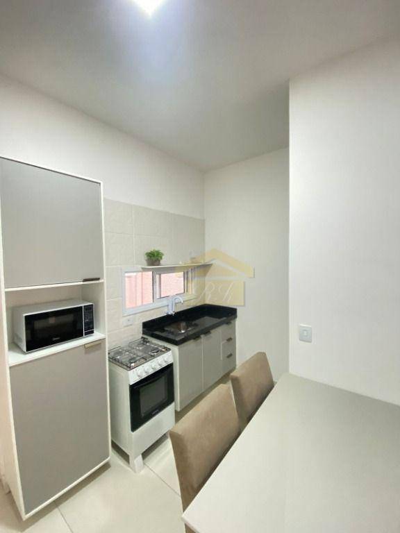 Apartamento à venda com 1 quarto, 50m² - Foto 2