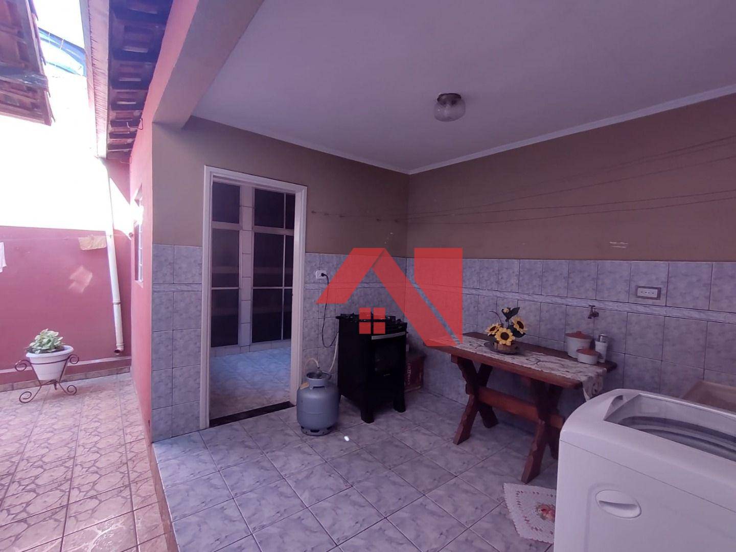 Casa à venda com 2 quartos, 250m² - Foto 6